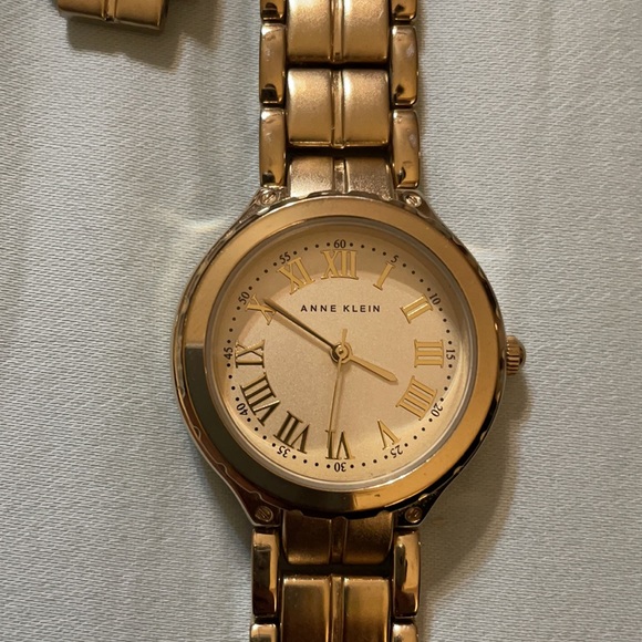 Anne Klein Watch - Picture 2 of 4